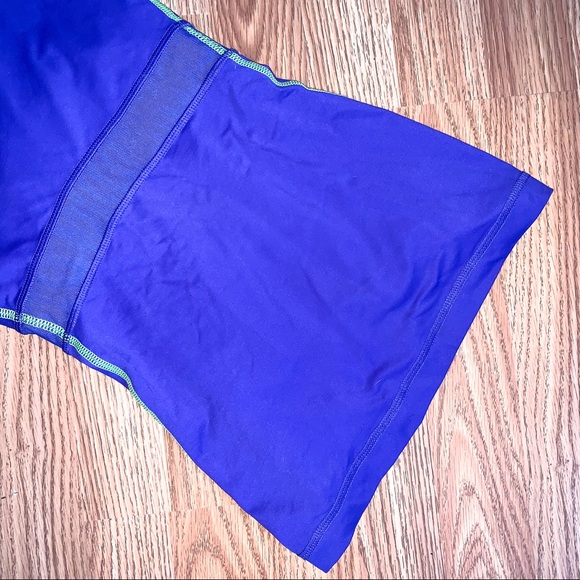 Lululemon • Cross Back Tank Top - Picture 3 of 7